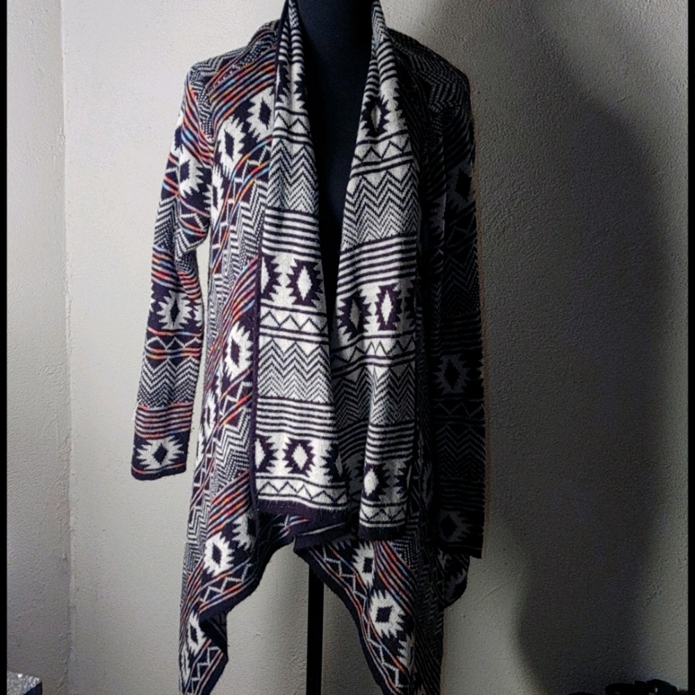 Great looking sweater style jacket